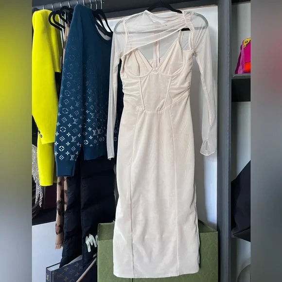 House of CB dress - Picture 6 of 10